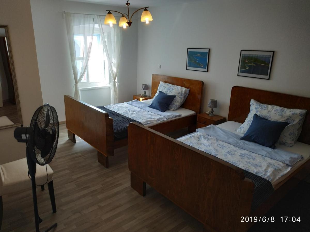 Holiday Home Peruški Zewnętrze zdjęcie